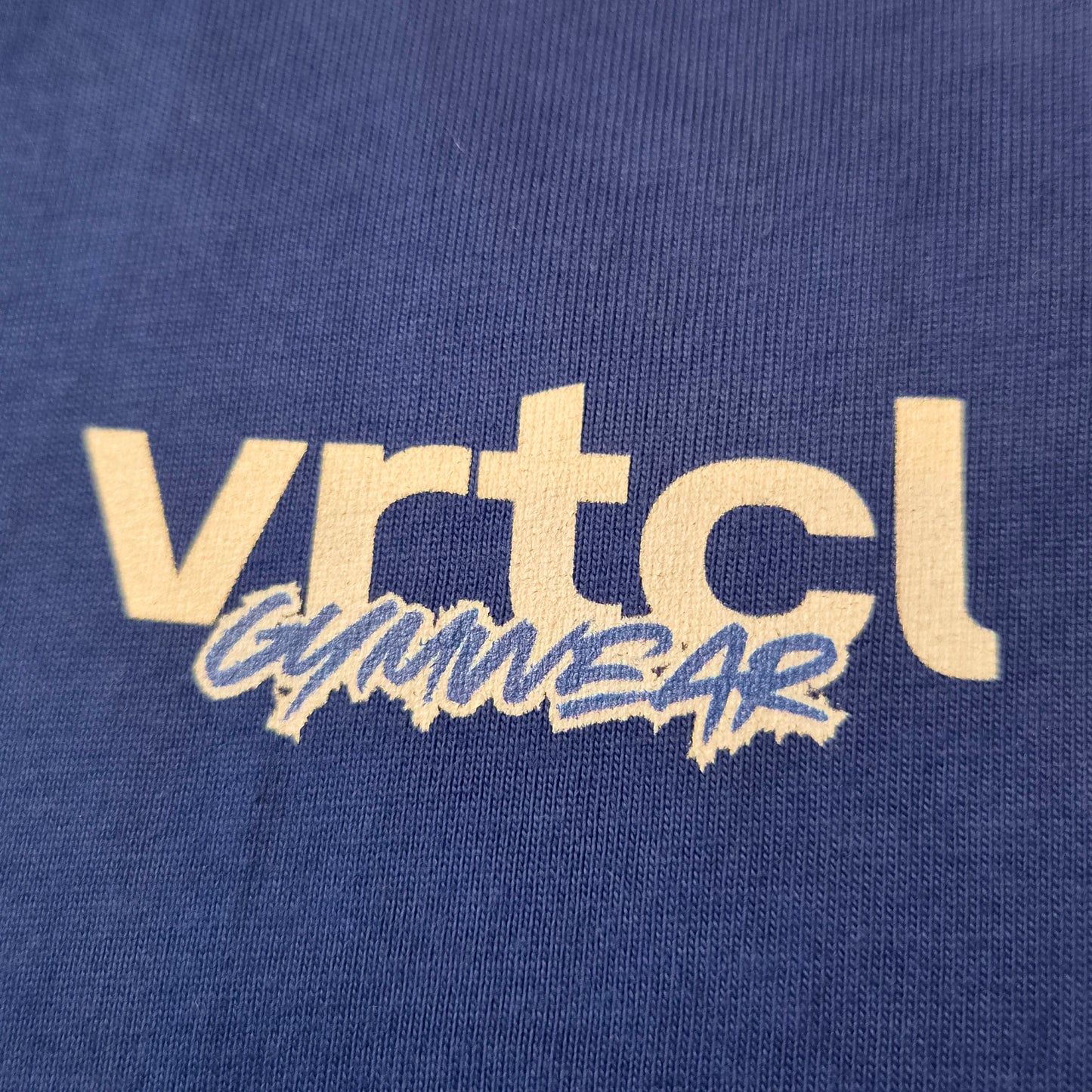 ESSENTIAL TEE